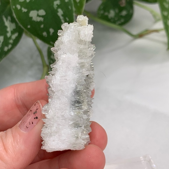 White Celestite cluster 30.4g - Picture 8 of 11